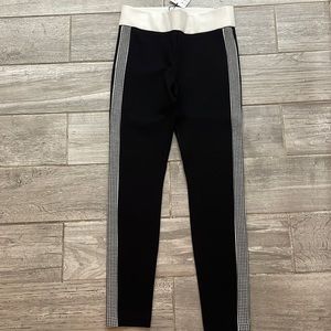 ❗️NWT Zara Mid Rise Leggings Black, Size M
